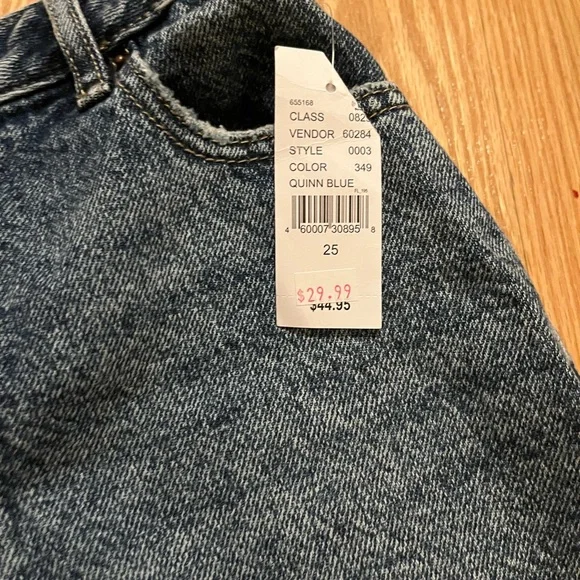 PacSun Black Frayed Hem Jean Shorts - Picture 3 of 3